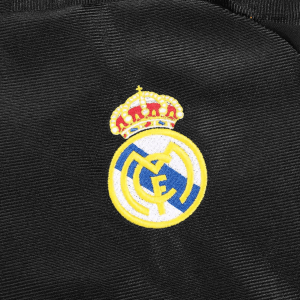 Retro 99/01 Real Madrid Away Soccer Jersey - Image 5